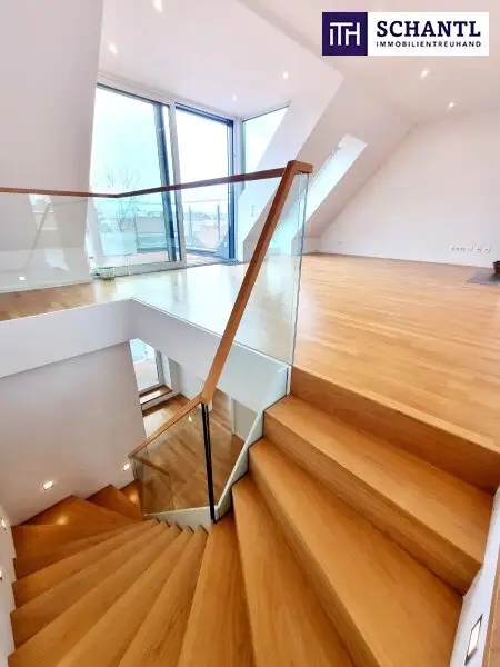 WOW! Lichtdurchflutete Traumwohnung mit hofseitiger Terrasse! Neues Lebensgefühl im Dachgeschoss mit perfekter Raumaufteilung + Kamin + Ideale öffentliche Anbindung! Jetzt zugreifen!