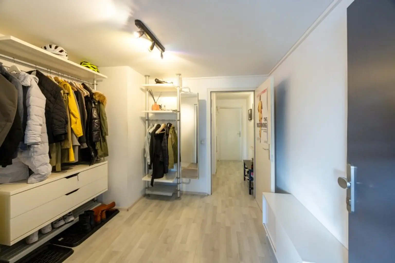 Vorraum mit ca. 8,29 m²