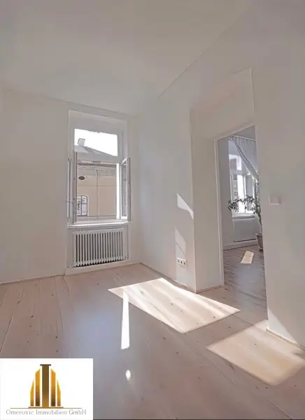 TOP-LAGE! Sonnige 3 Zimmer Altbau im 4. Liftstock