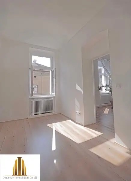 TOP-LAGE! Sonnige 3 Zimmer Altbau im 4. Liftstock