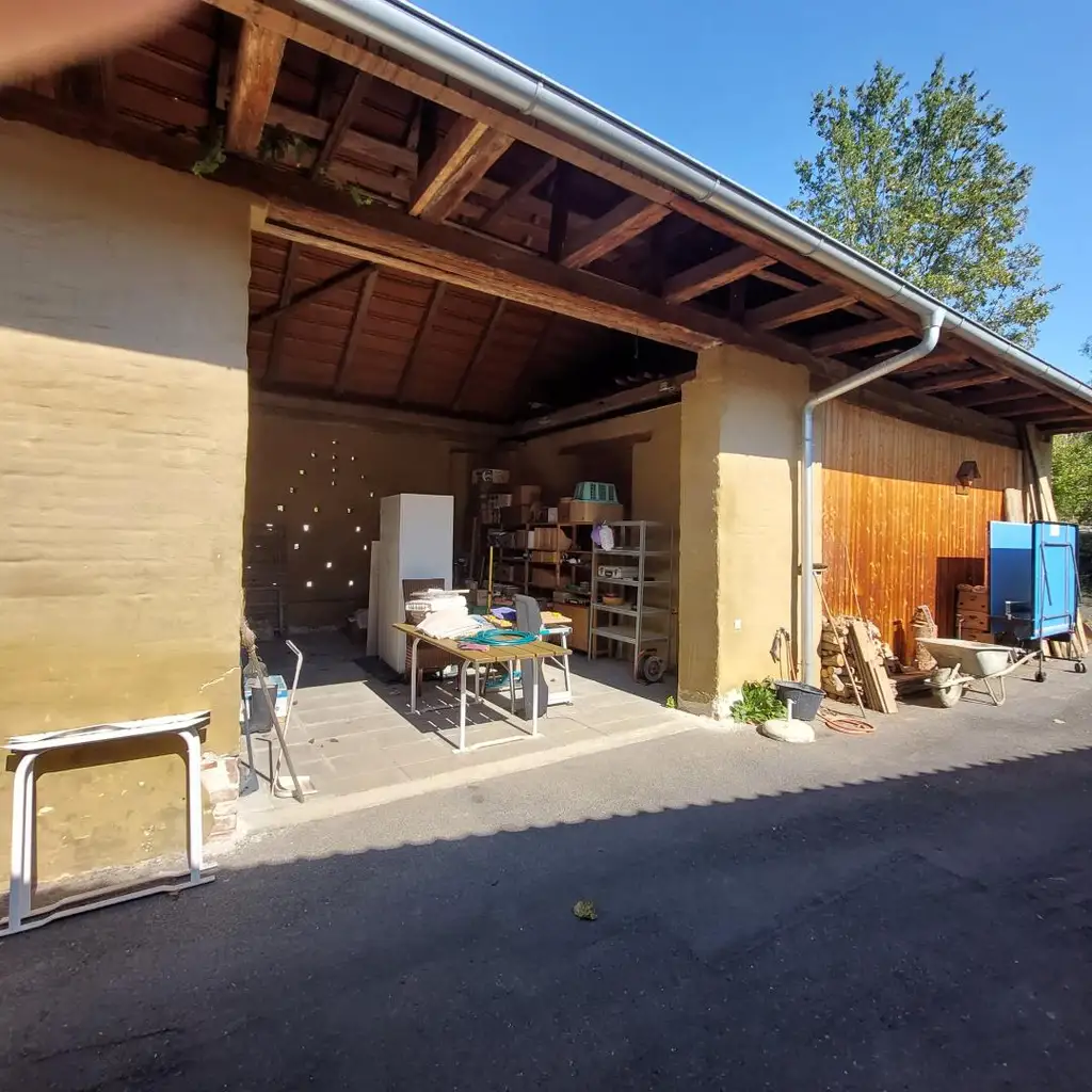 Barrierefreies Niedrigenergiehaus auf über 2 ha Grund
