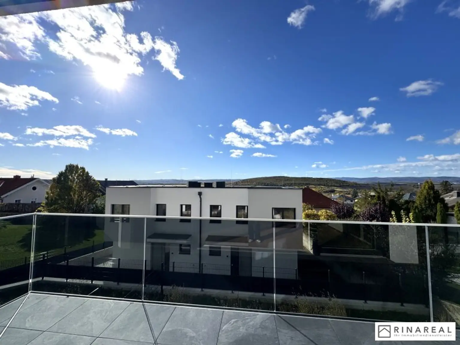 TRAUMHAFTER AUSBLICK | Moderne Doppelhaushälfte - ERSTBEZUG | 5 Zimmer | schlüsselfertige Ausführung | Großhöflein - Fasangasse (Haus 4/1)