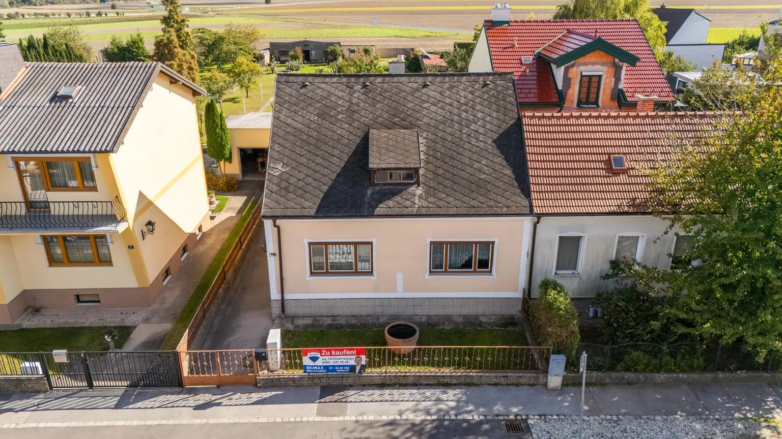 "Charmantes Haus, sanieren und dabei neu gestalten, mit großem Garten"