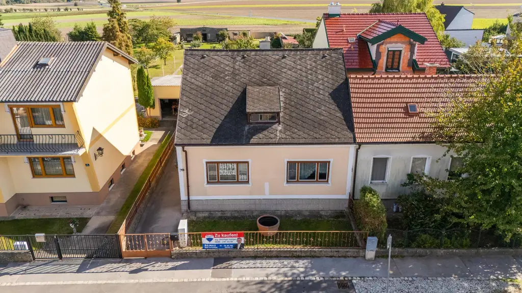 "Charmantes Haus, sanieren und dabei neu gestalten, mit großem Garten"