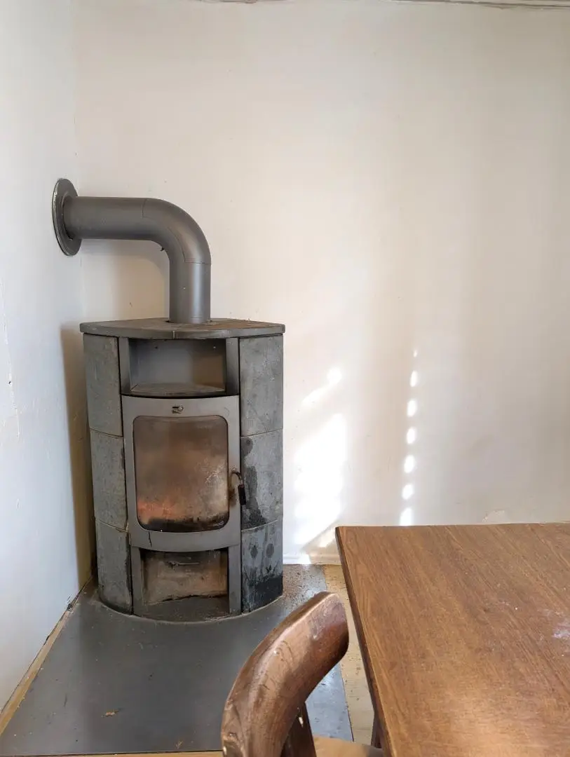 Sanierungsbedürftiger Bungalow mit großem Grundstück - in ruhiger, sonniger Lage