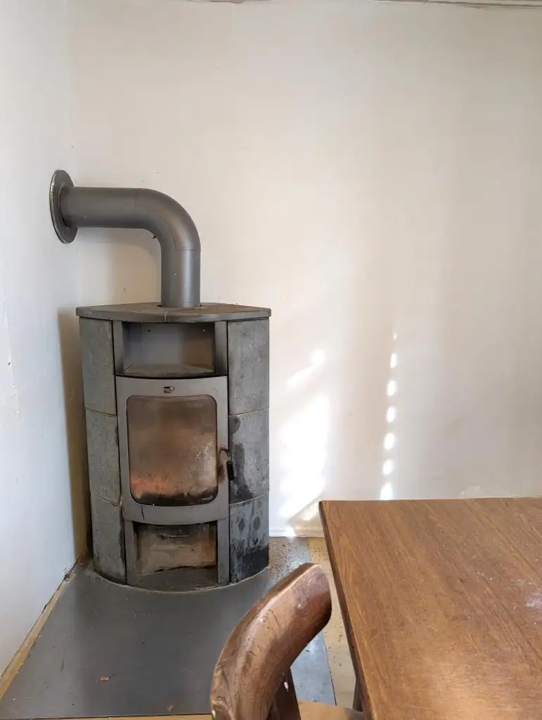 Sanierungsbedürftiger Bungalow mit großem Grundstück - in ruhiger, sonniger Lage