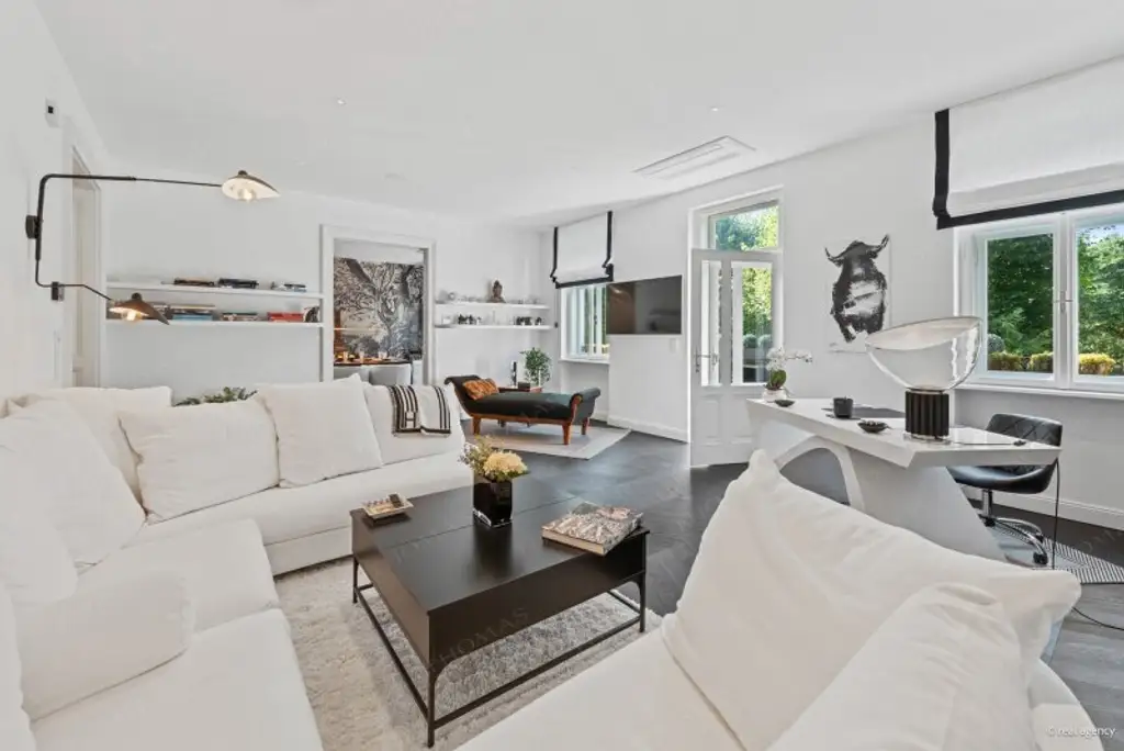 Luxuriöse, komplett möblierte Designerwohnung mit Balkon in Bestlage Döbling – barrierefrei & bezugsfertig