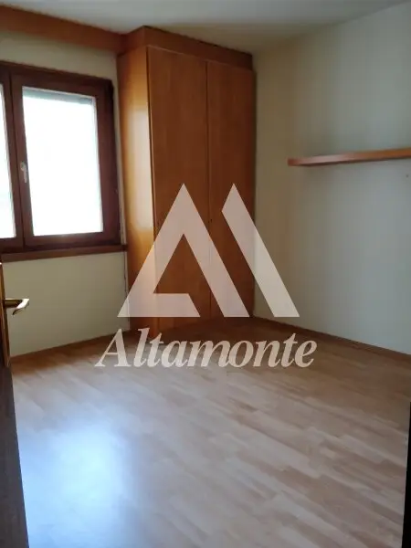 Helle 3-Zimmer-Wohnung im 3. Liftstock mit schöner Loggia - Nähe Augarten & Jakominiplatz, 8010 Graz