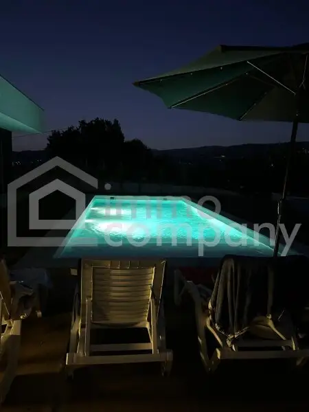 Traumvilla in Castelo de Paiva: Neuwertig, 600m², 5 Zimmer – Ihr neues Zuhause für 1,2 Mio. €!