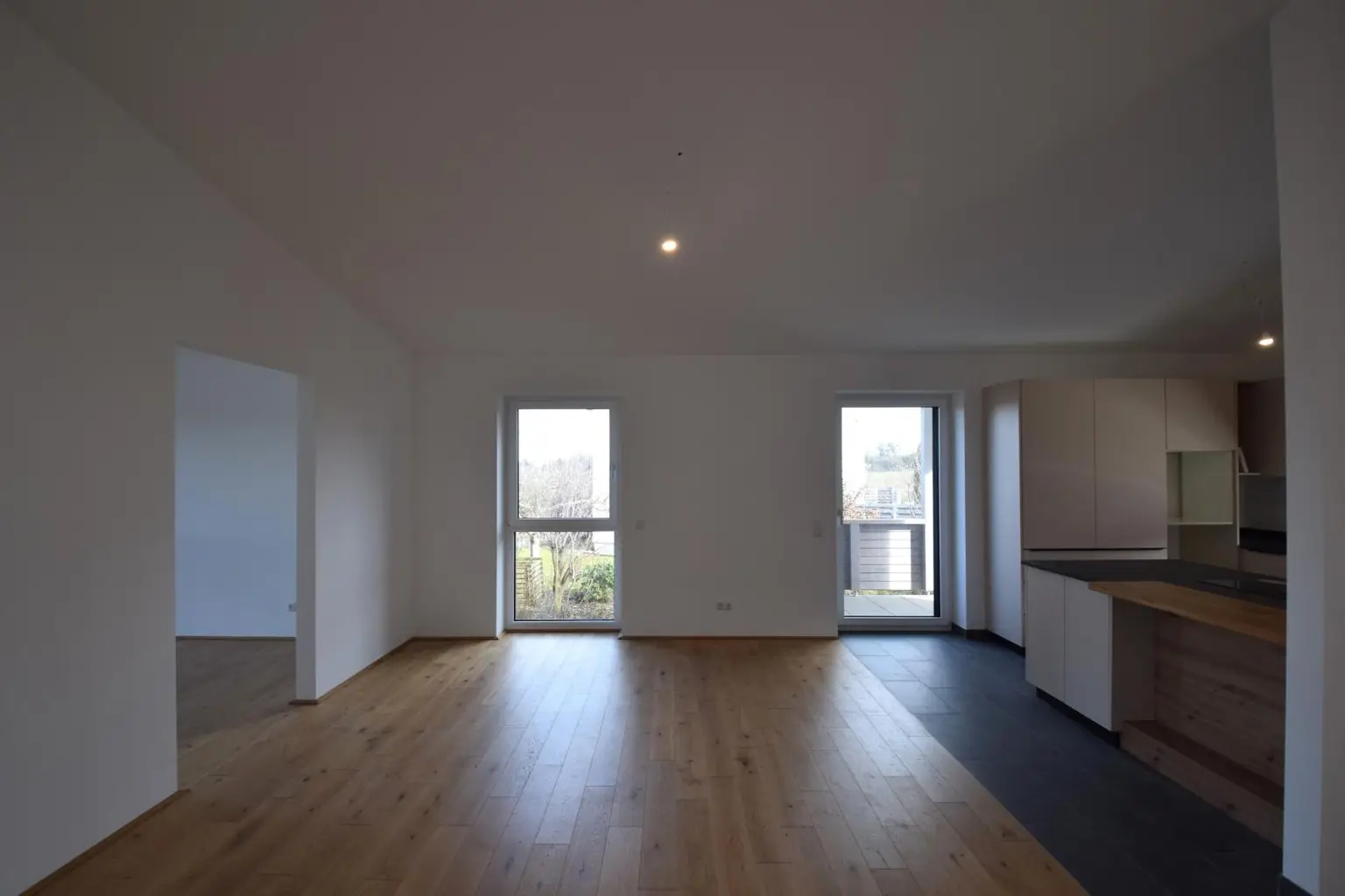 Wohnbereich mit Zugang Terrasse