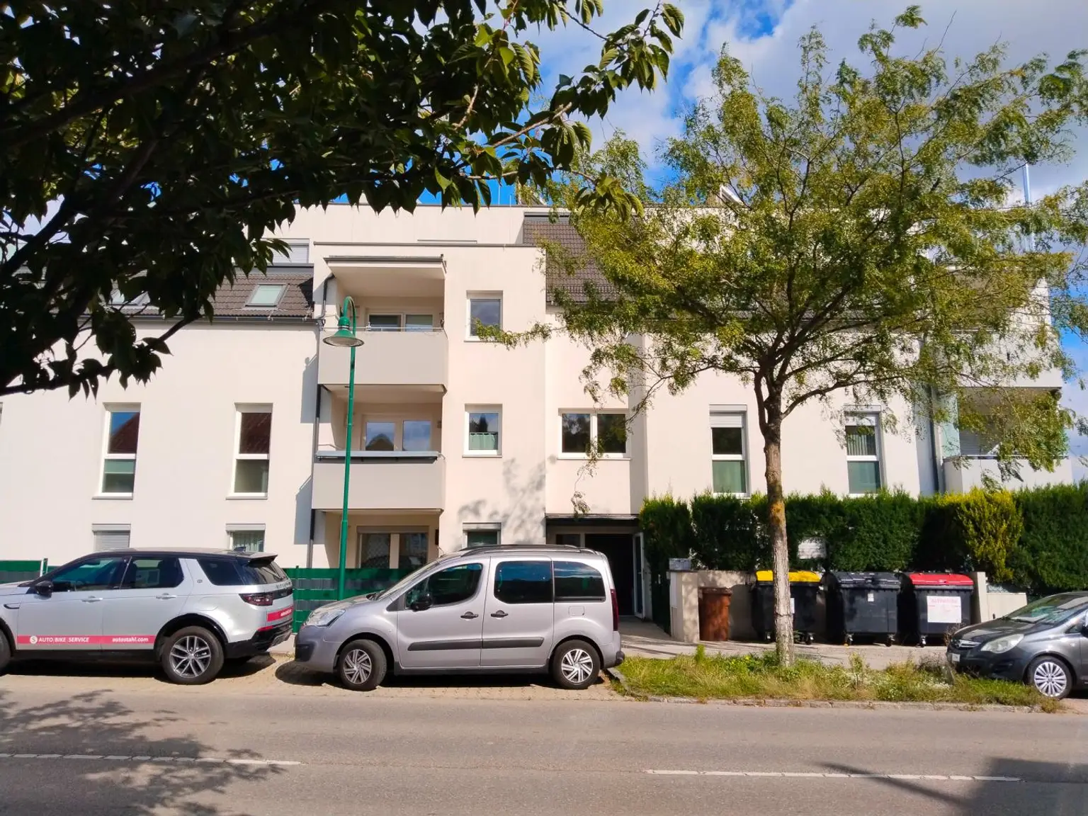 "Lichtdurchströmte Dachgeschosswohnung – inkl. Garagenstellplatz!"