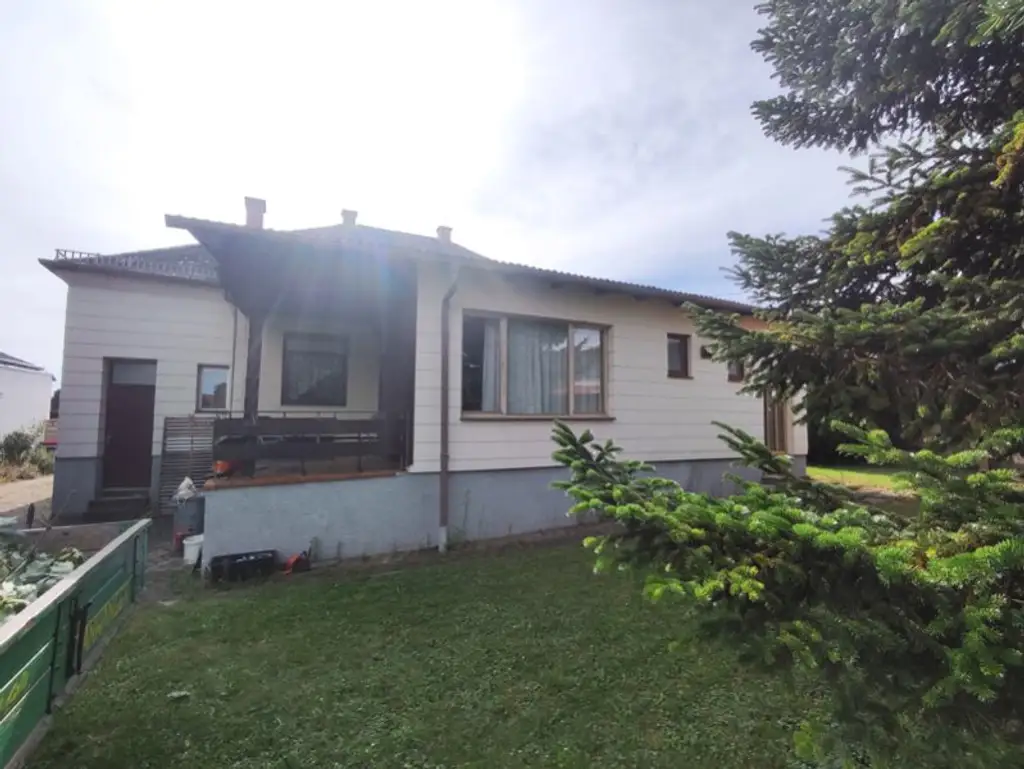Einfamilienhaus auf großem Grundstück in Siegendorf! Sanierungsbedarf!
