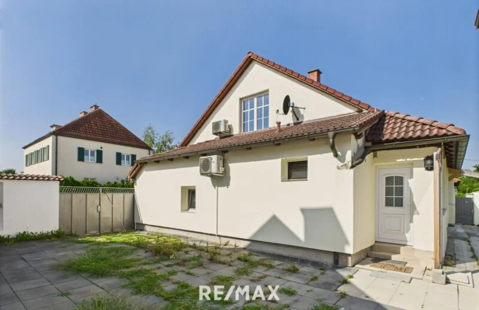 Hausansicht vom Garten