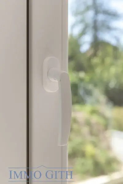 EXKLUSIVES TOWNHOUSE MIT GARTEN, PV-ANLAGE & DESIGNAUSSTATTUNG ZU KAUFEN – WIEN DIREKT VOR DER TÜR