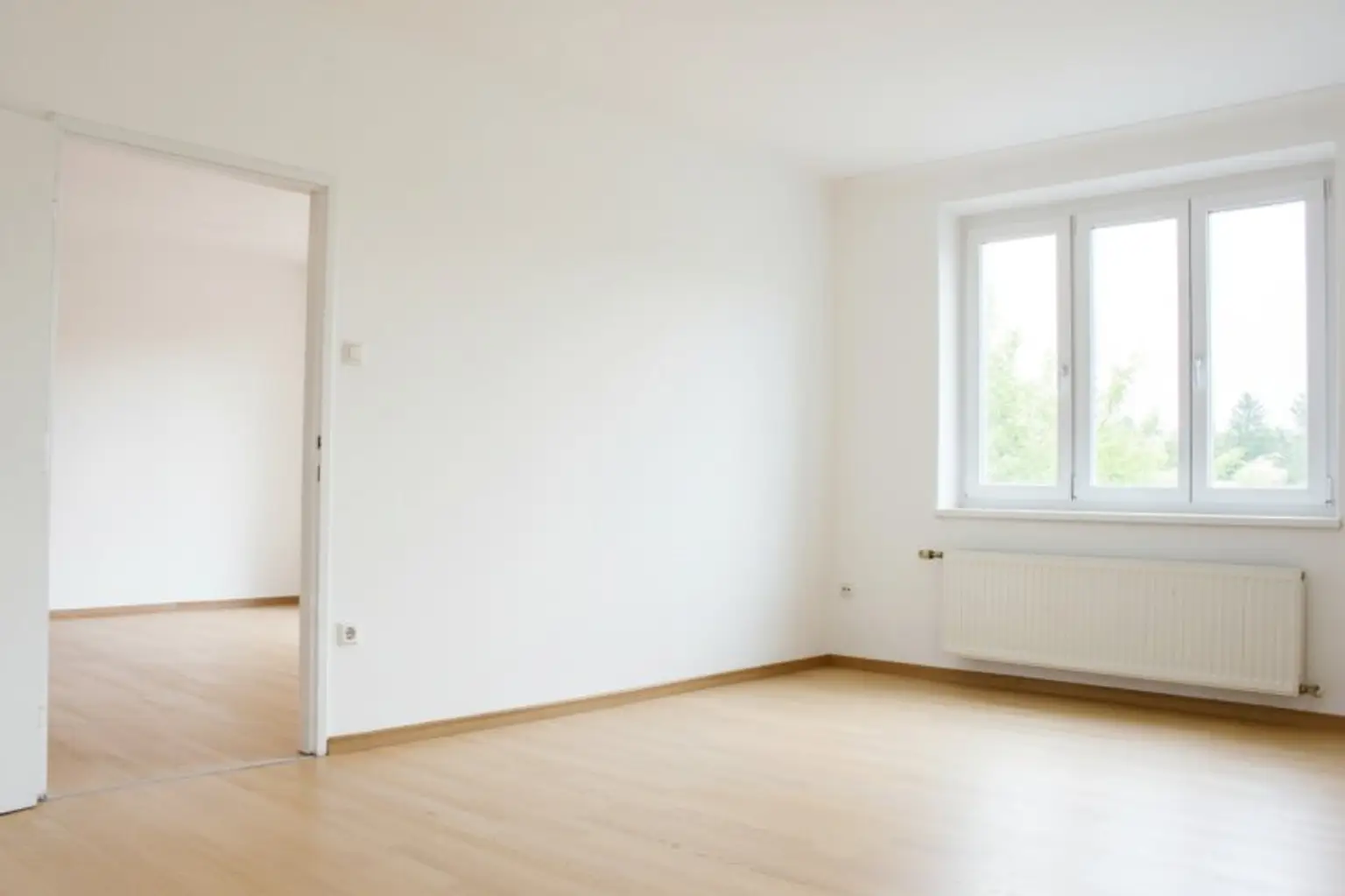 U4 U-Bahnstation I Oase der Ruhe im urbanen Umfeld I Lichtdurchflutete Wohnung mit Balkon in Innenhoflage und Grünblick