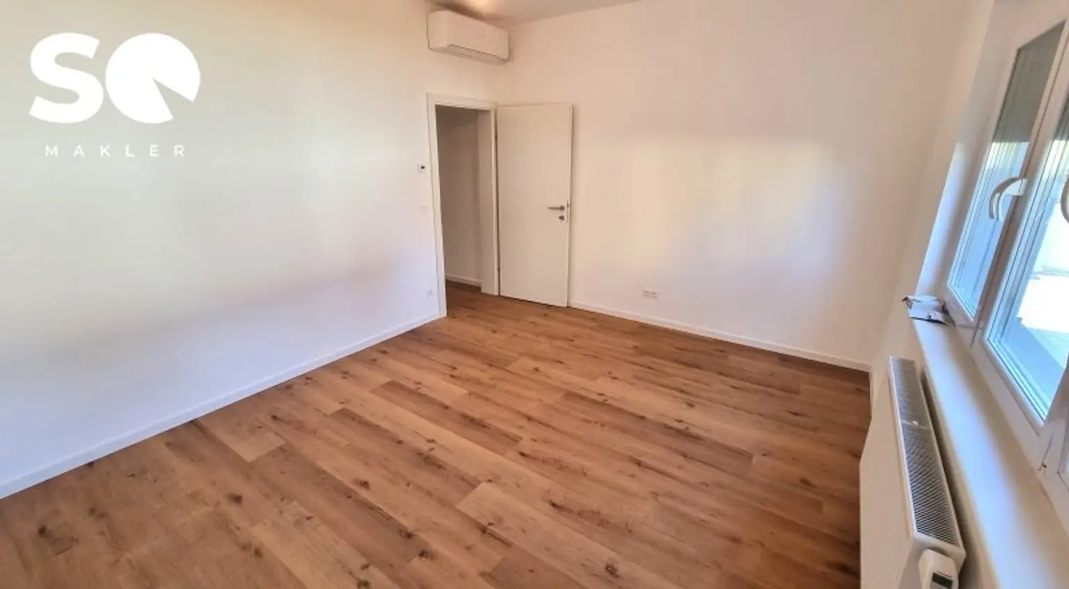 #SQ - WIENER NEUSTADT: EXKLUSIVES WOHNERLEBNIS FÜR FAMILIE, ARBEIT UND MEHR – TRAUMHAUS MIT DACHTERASSE UND FERNBLICK