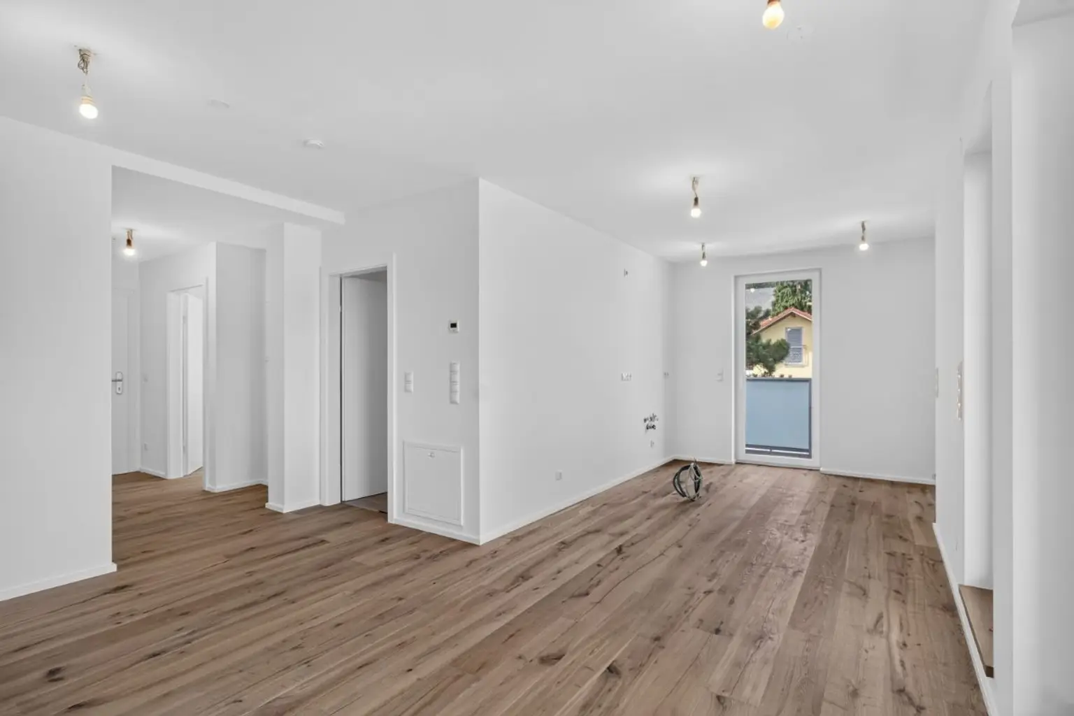 H | THE GREEN 15 ++  ZWEI ZIMMER mit BALKON im DG | Prima Service Immobilien
