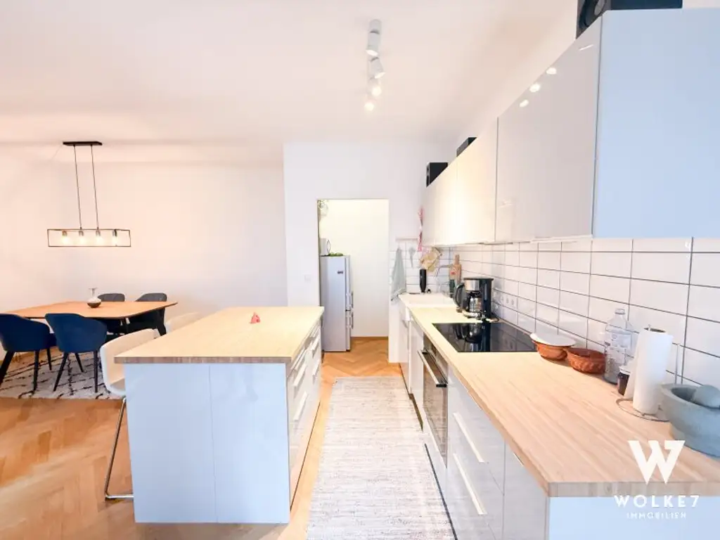 Charmante Maisonette-Wohnung mit Terrasse und Balkon in ruhiger Innenhoflage