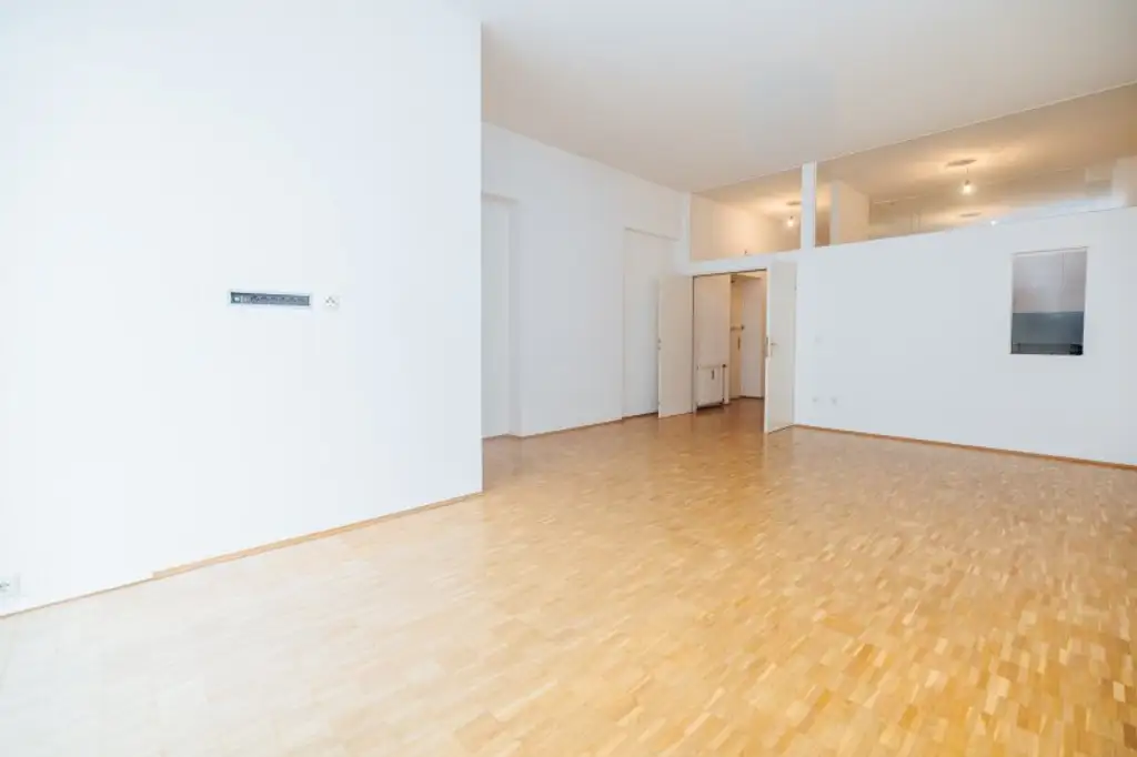 WOHNEN AM PARKRAND I BALKON I WG-TAUGLICH I RUHIG I BADEWANNE I AB SOFORT I PROJEKT WOHNEN I