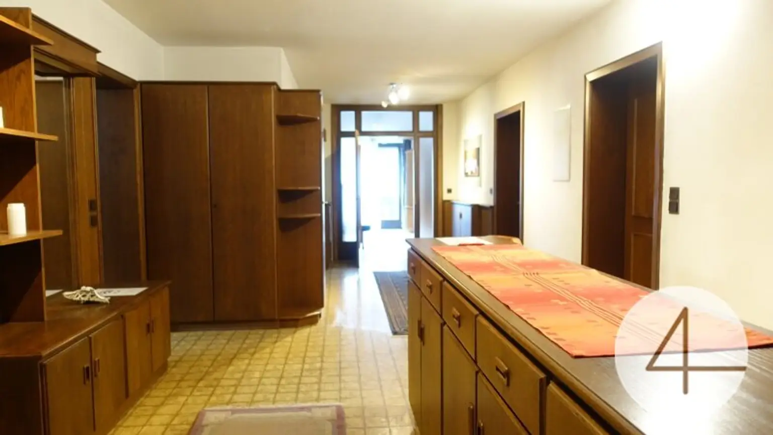 Selbstständig und doch im eigenen sicheren Hafen, WOHNEN-BÜRO Wohnen 170 m2 + Lager + Mieteinnahmen