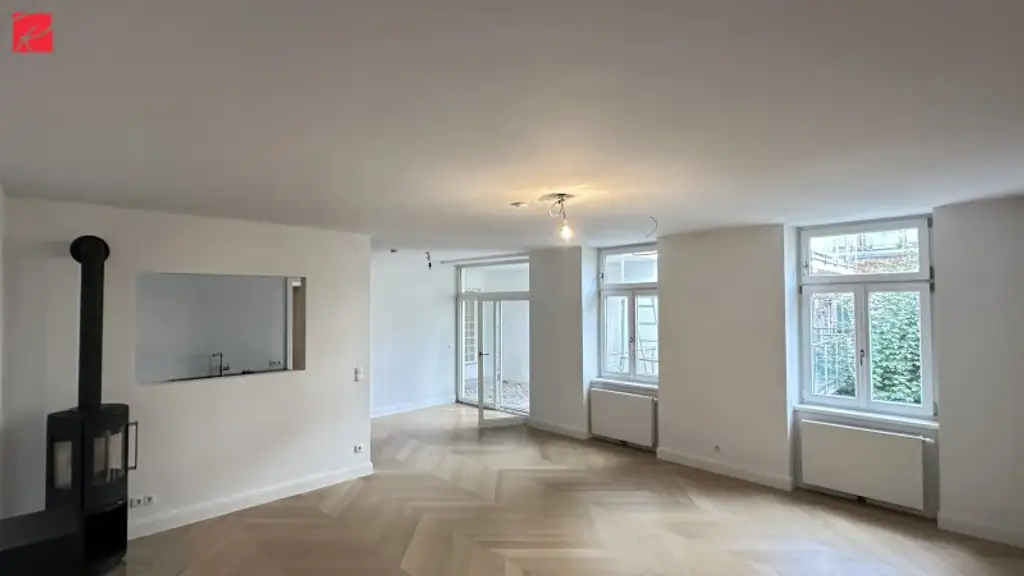 Traumhafte 2-Zimmer-Wohnung mit Loggia und Terrasse Nähe Naschmarkt