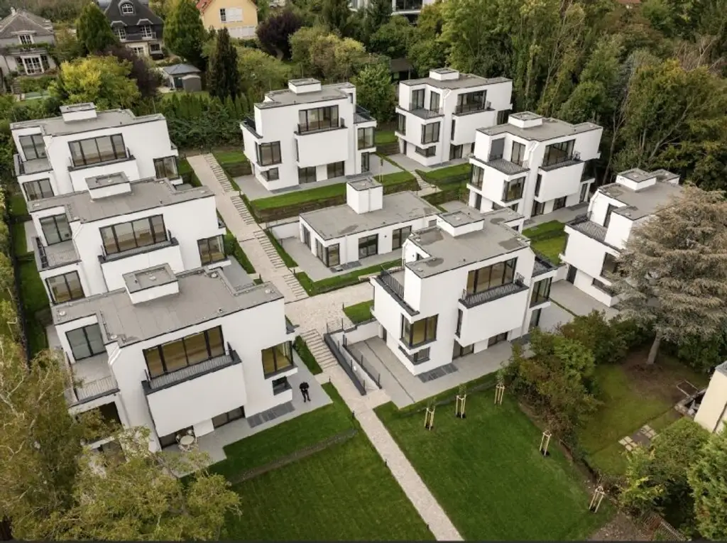 ERSTBEZUG! LUXUS VILLA 1190 MIT DEM WEITBLICK AUF DIE DÖBLINGER WEINBERGE!