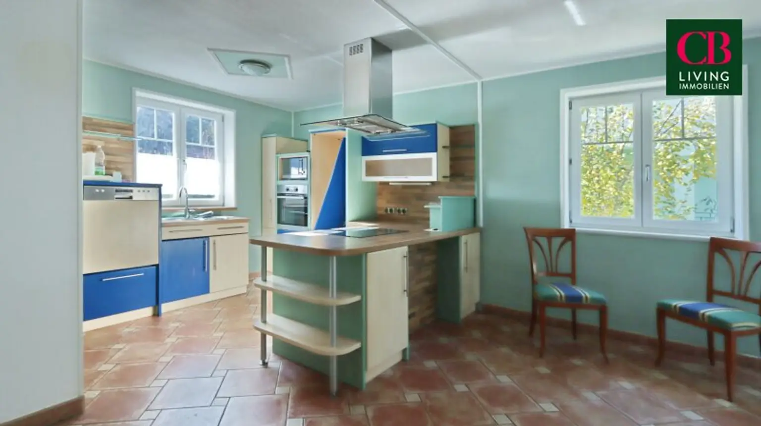 Großzügige Villa mit gepflegtem Garten