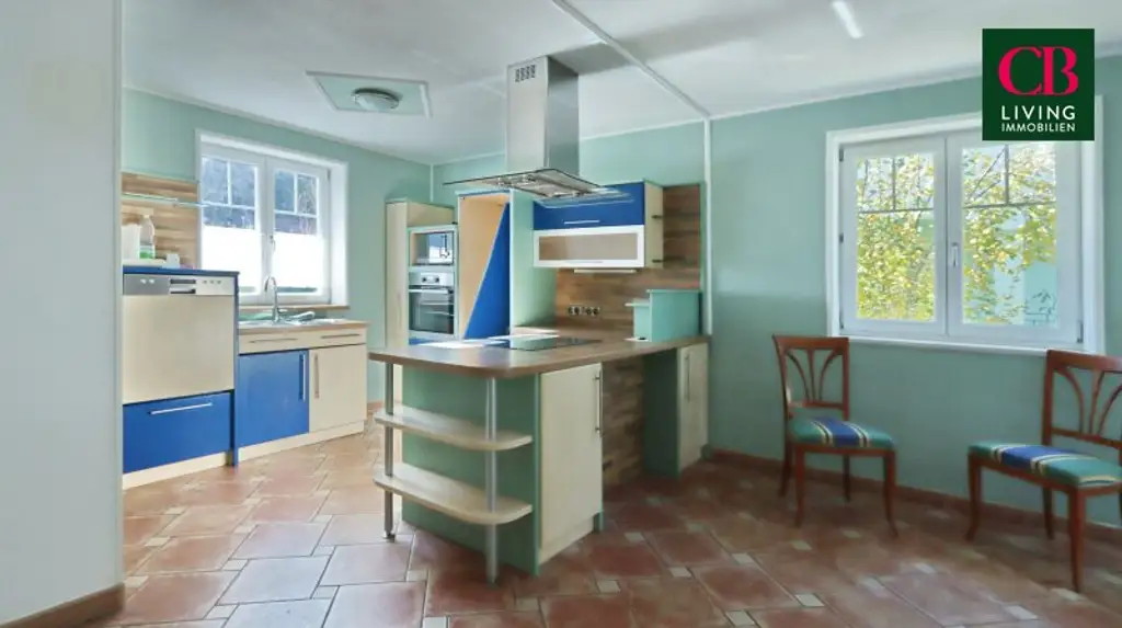 Großzügige Villa mit gepflegtem Garten