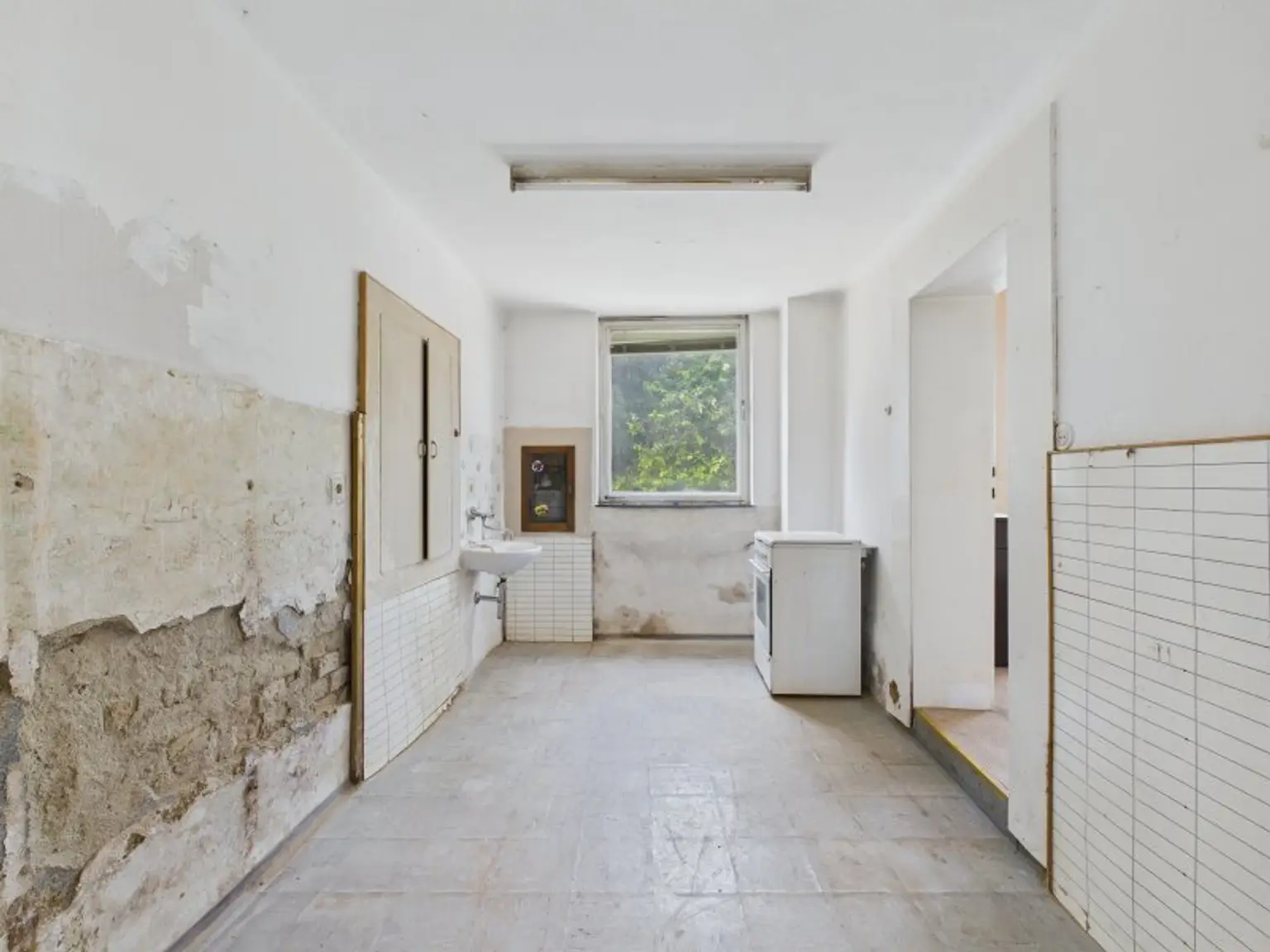 8 Zimmer Einfamilienhaus in Gänserndorf Stadt | 2.068 m² großes Grundstück