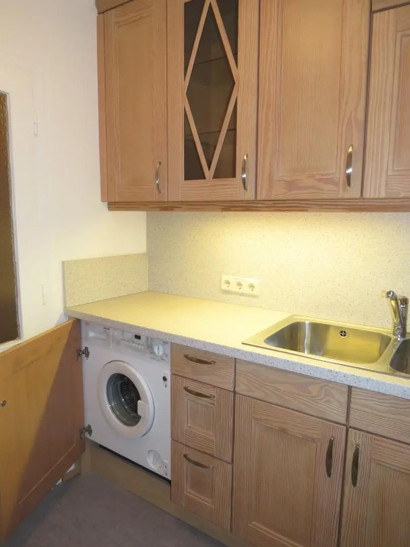 Helle 2,5 Zimmerwohnung inkl. Pkw Abstellplatz und Gemeinschaftsgarten