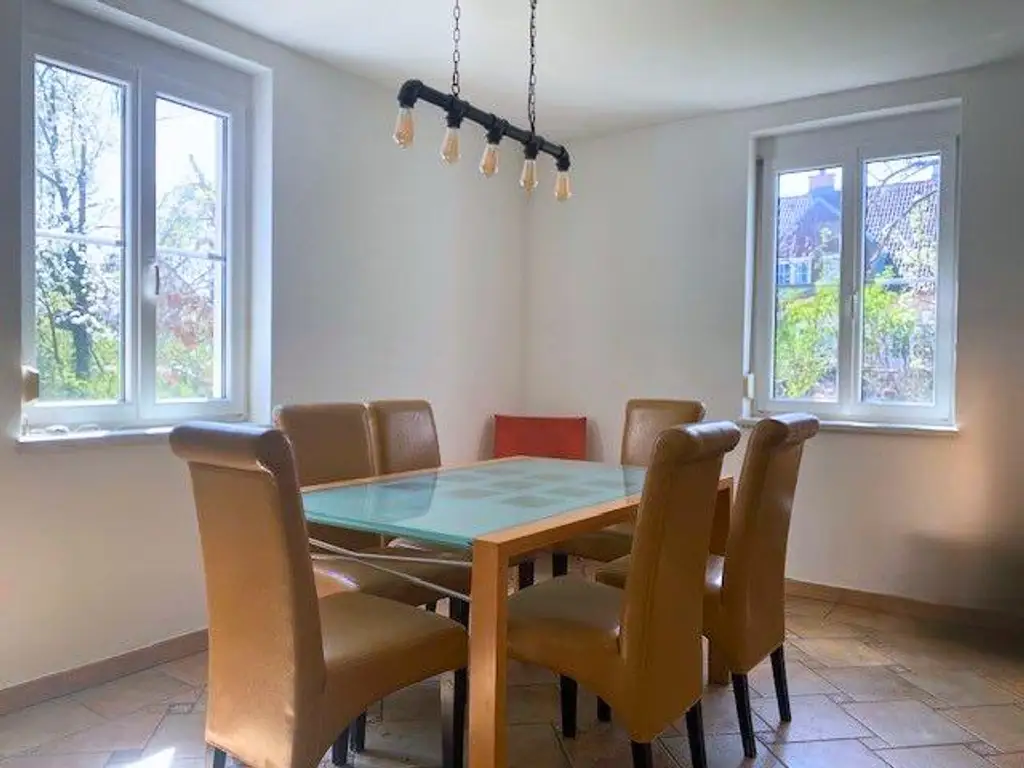 Mehrfamilienhaus in Wiener Neustadt- viel Platz für Generationen!