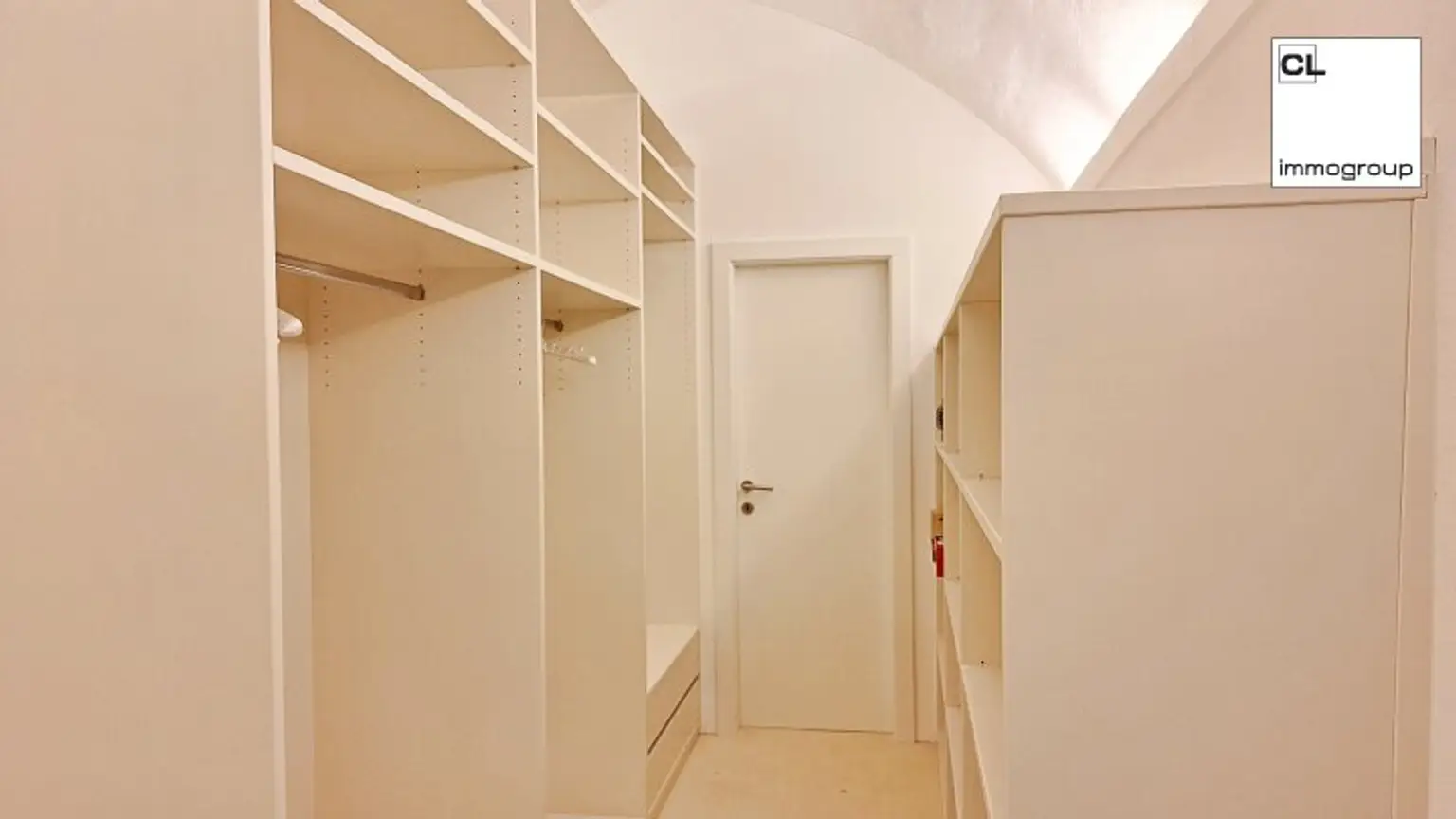 Exklusives Wohnen im Schloss Mondsee mit Badeplatzmitnutzung!