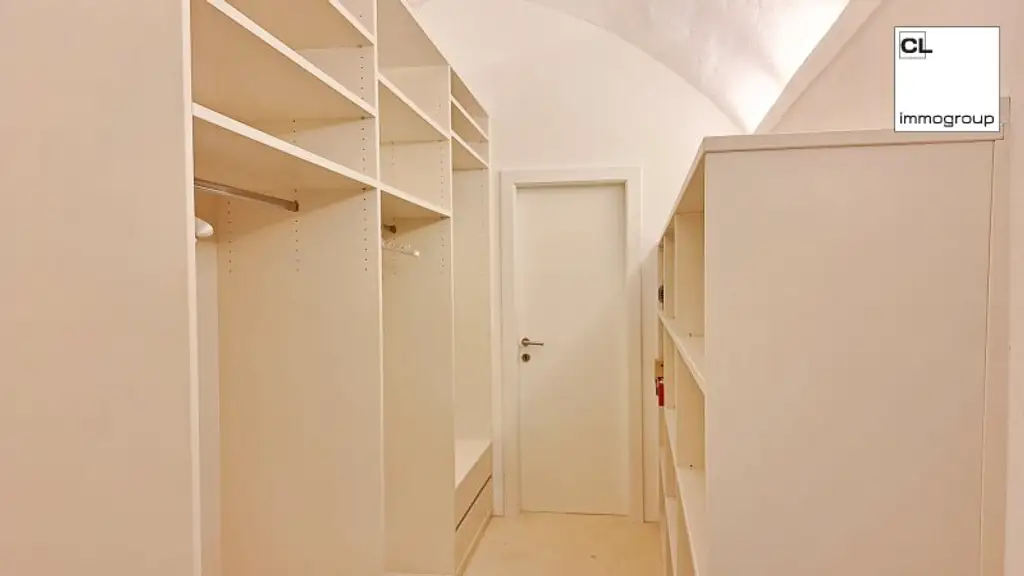 Exklusives Wohnen im Schloss Mondsee mit Badeplatzmitnutzung!