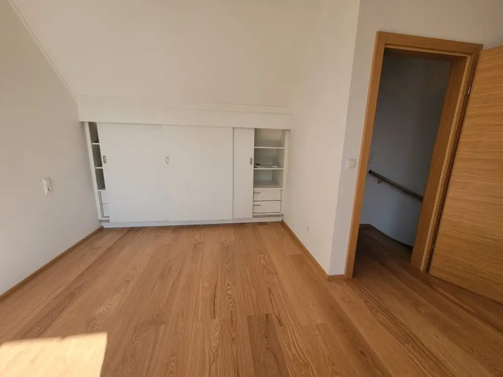 ERSTBEZUG!! MODERNES EINFAMILIENHAUS AM NÖRDLICHEN STADTRAND VON WIEN - 1210 WIEN LEOPOLDAU.
