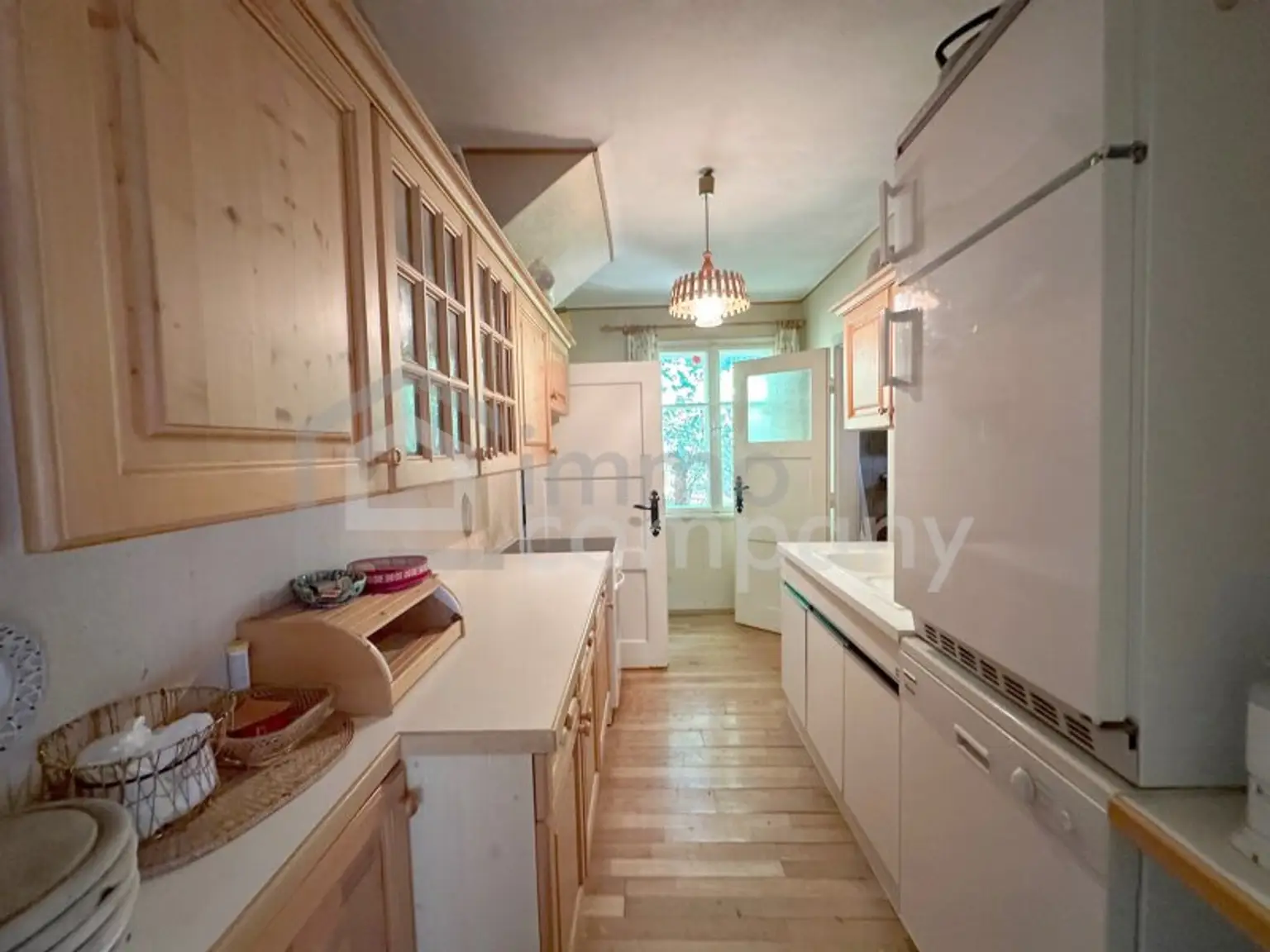 Uriges Landhaus - Traumlage - plus  Pool - Grundfläche 1.594 m² - Renovierung und Schönheitsreparaturen sind erforderlich, dennoch sofort beziehbar!