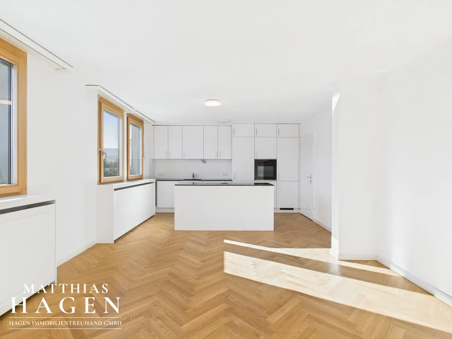 Zweitwohnsitz möglich: Neu renovierte 2 Zimmerwohnung mit Blick zum Bodensee