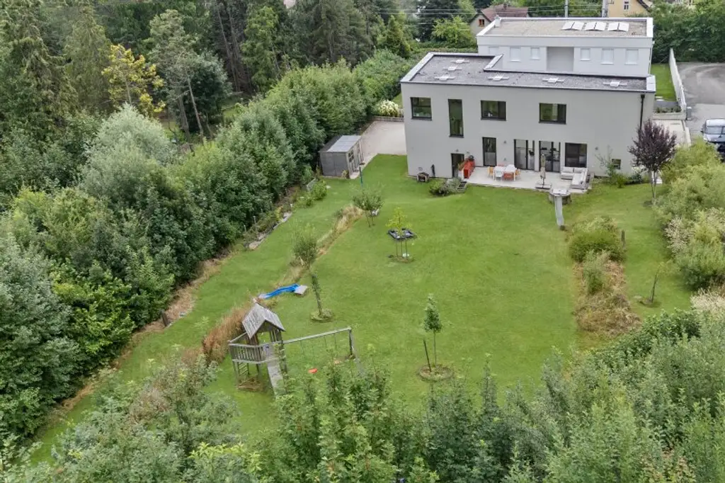 Exklusives Einfamilienhaus mit Blick auf das Sacré Coeur in Pressbaum
