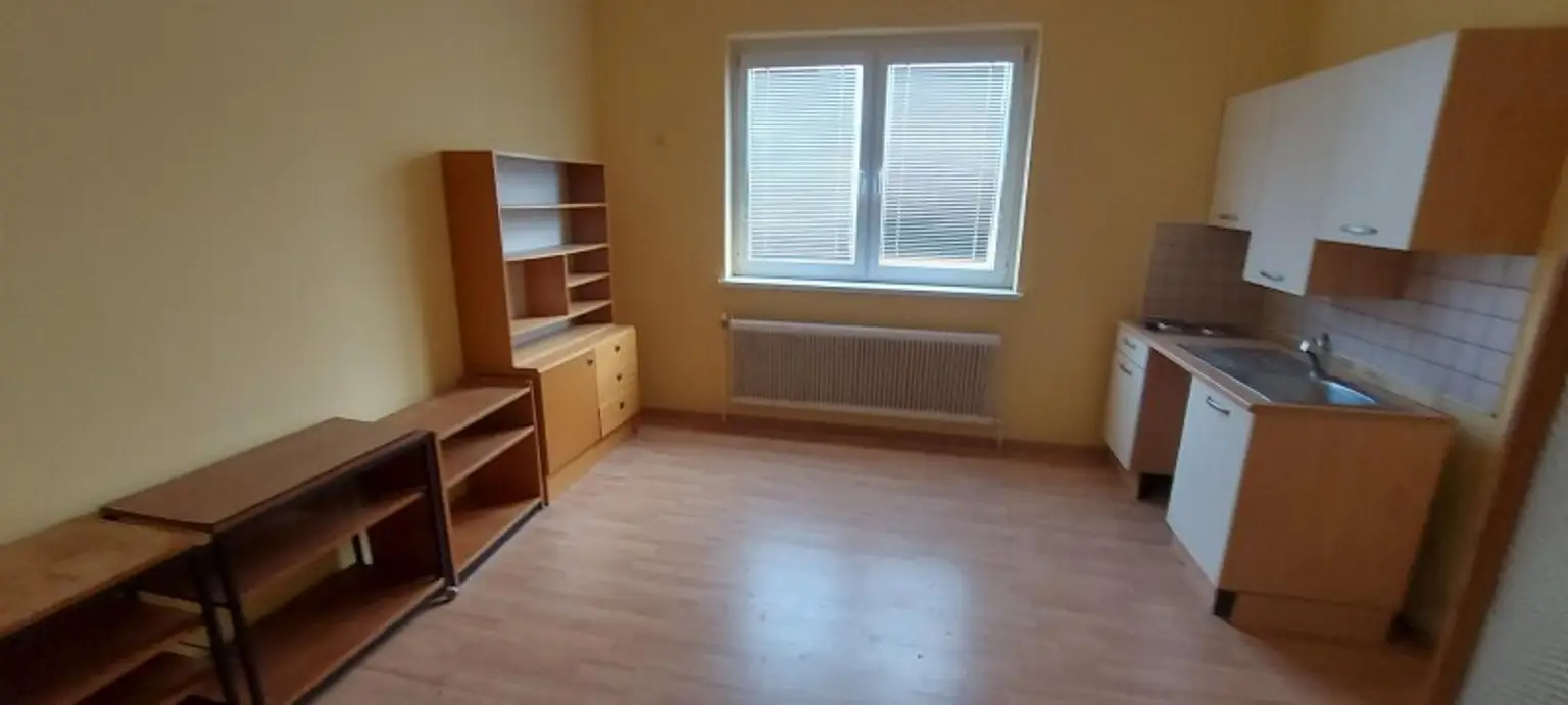 Flexible Gewerbeeinheit in zentraler Lage