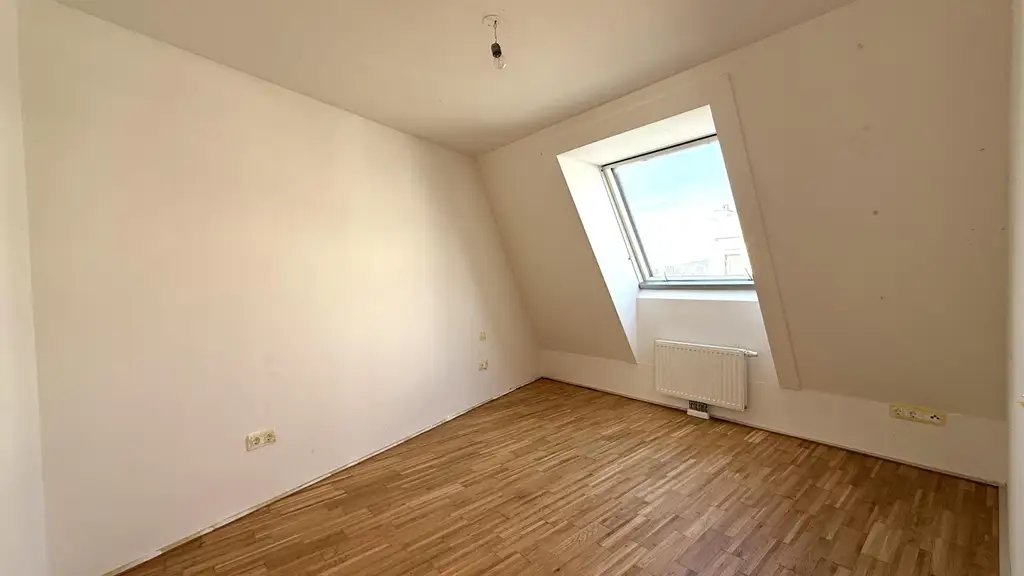 Hopfengasse: Dachgeschoßwohnung mit 7,55m² großer Terrasse