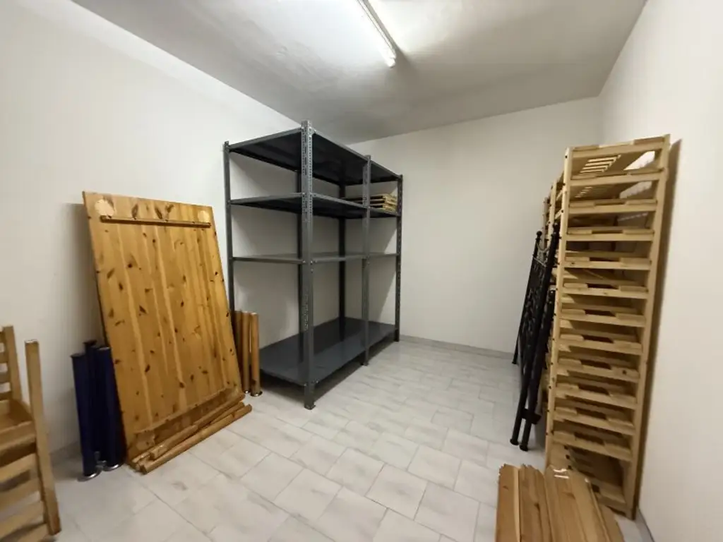 Möbliertes Einfamilienhaus mit Garten, Pool und Sauna