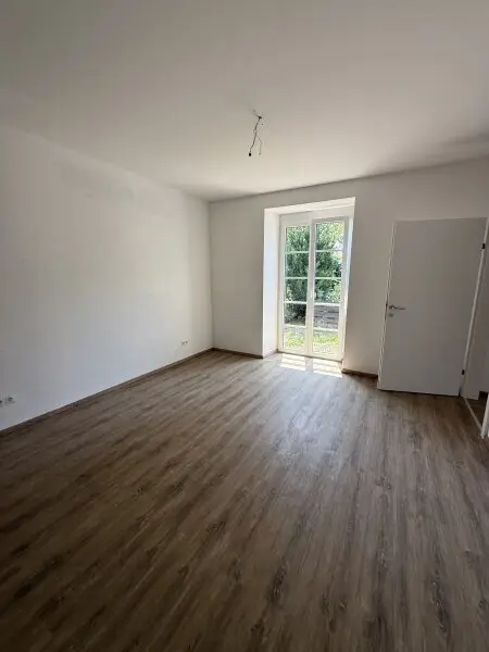 Doppelhaushälfte mit Garten-schönes Miethaus!