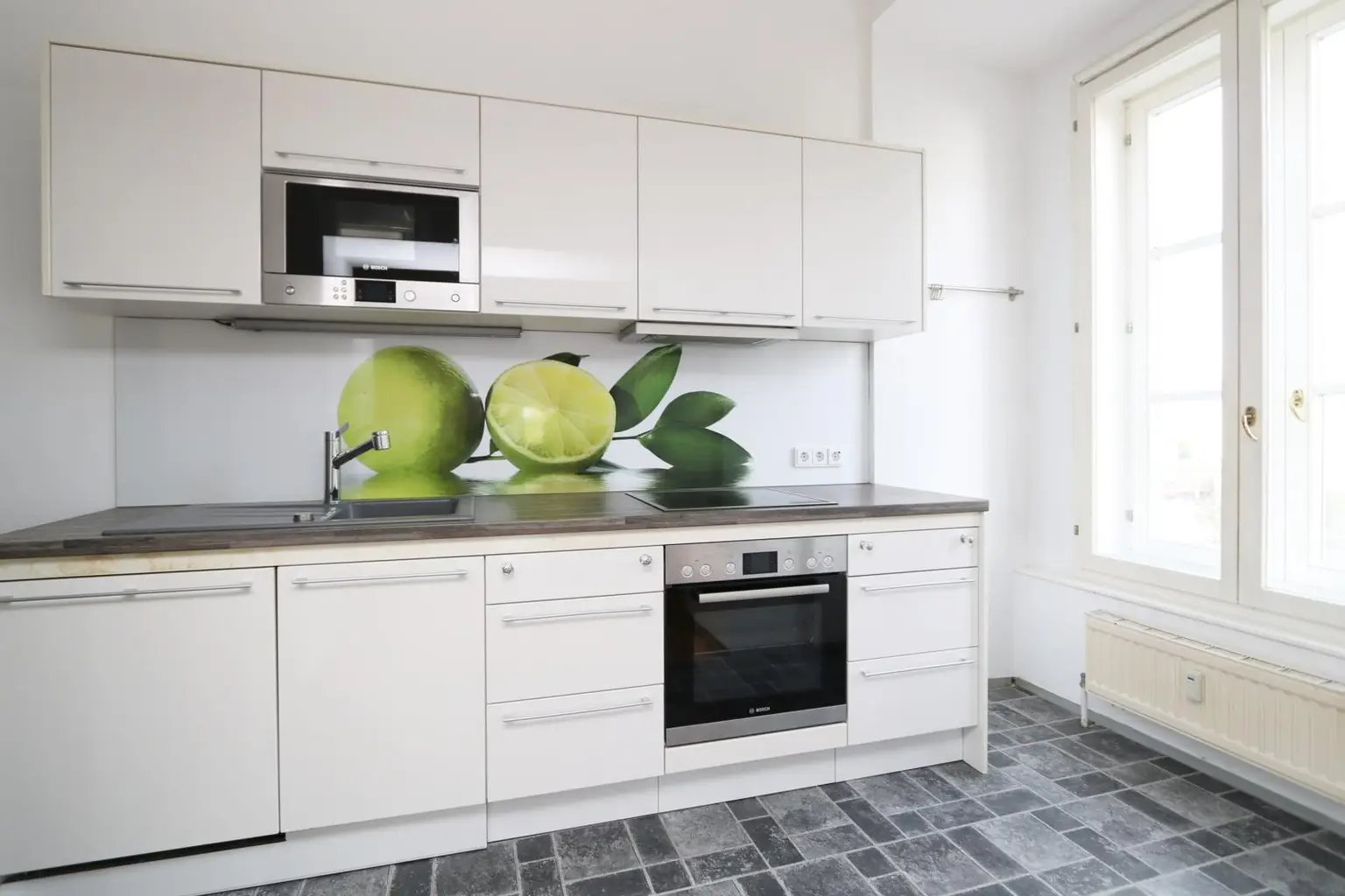 Wohnen im Schloss - 4 Zi. Wohnung mit historischem Flair in ansprechender Lage!