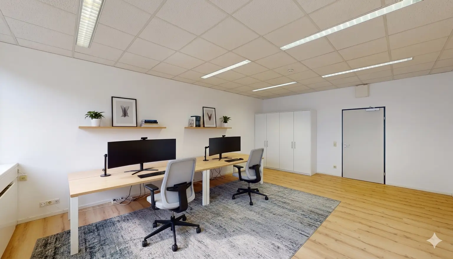 Kompaktes 1-Zimmer-Büro für effizientes Arbeiten