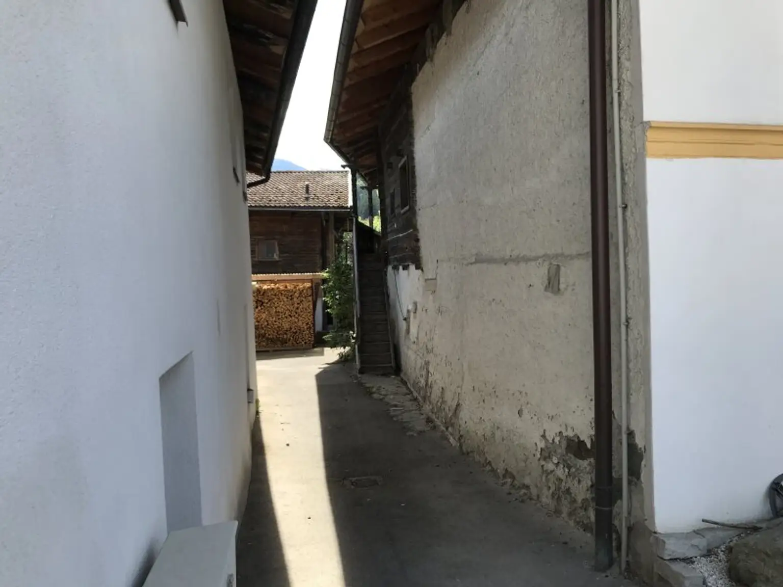 Sanierungsbedürftiges Wohnhaus in bester Wohnlage von Kolsass