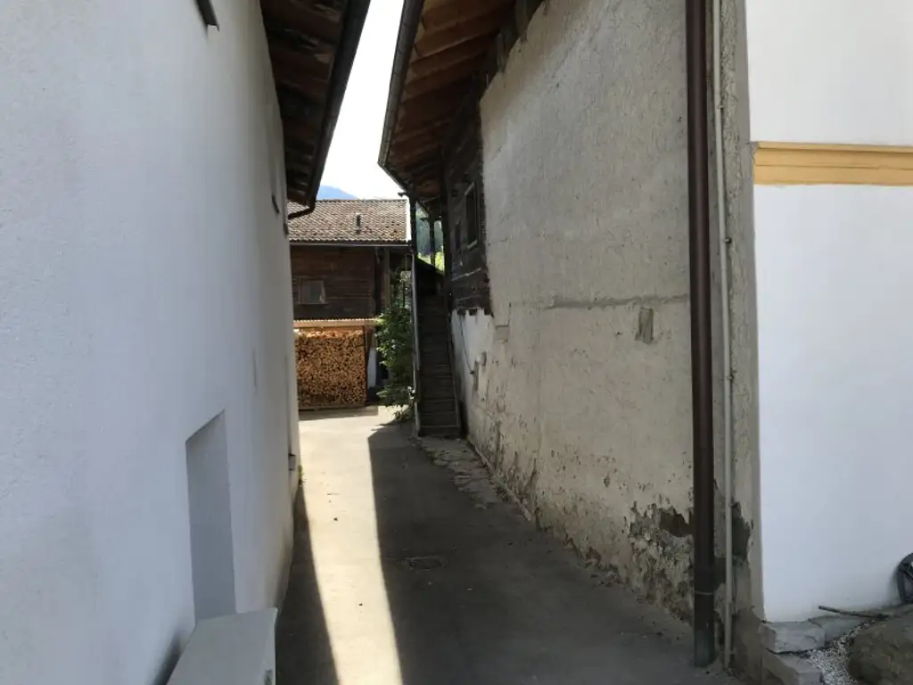 Sanierungsbedürftiges Wohnhaus in bester Wohnlage von Kolsass