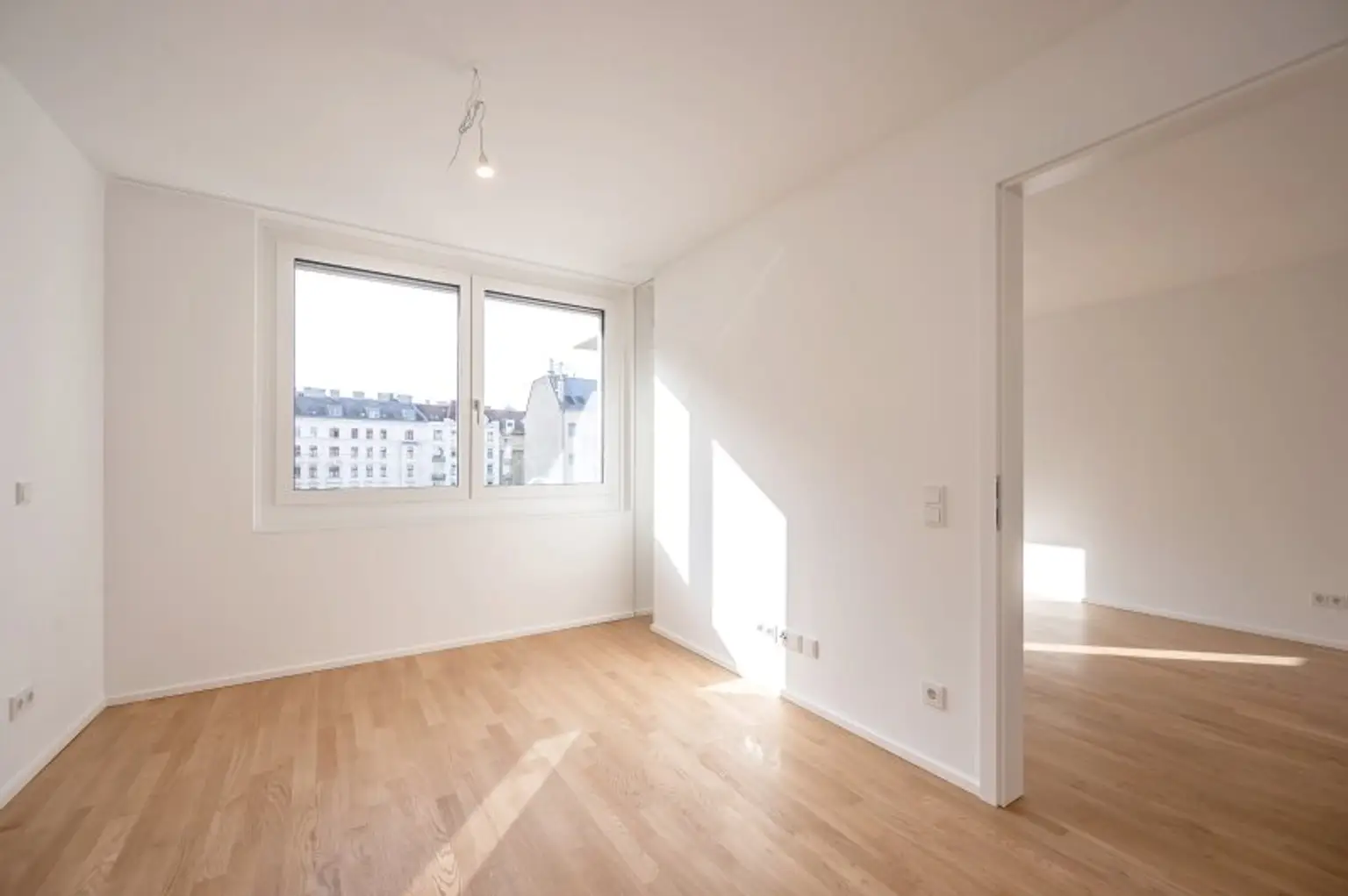++MOLLARD 50++ Elegant 3-room apartment in Vienna’s vibrant city core (1/22)