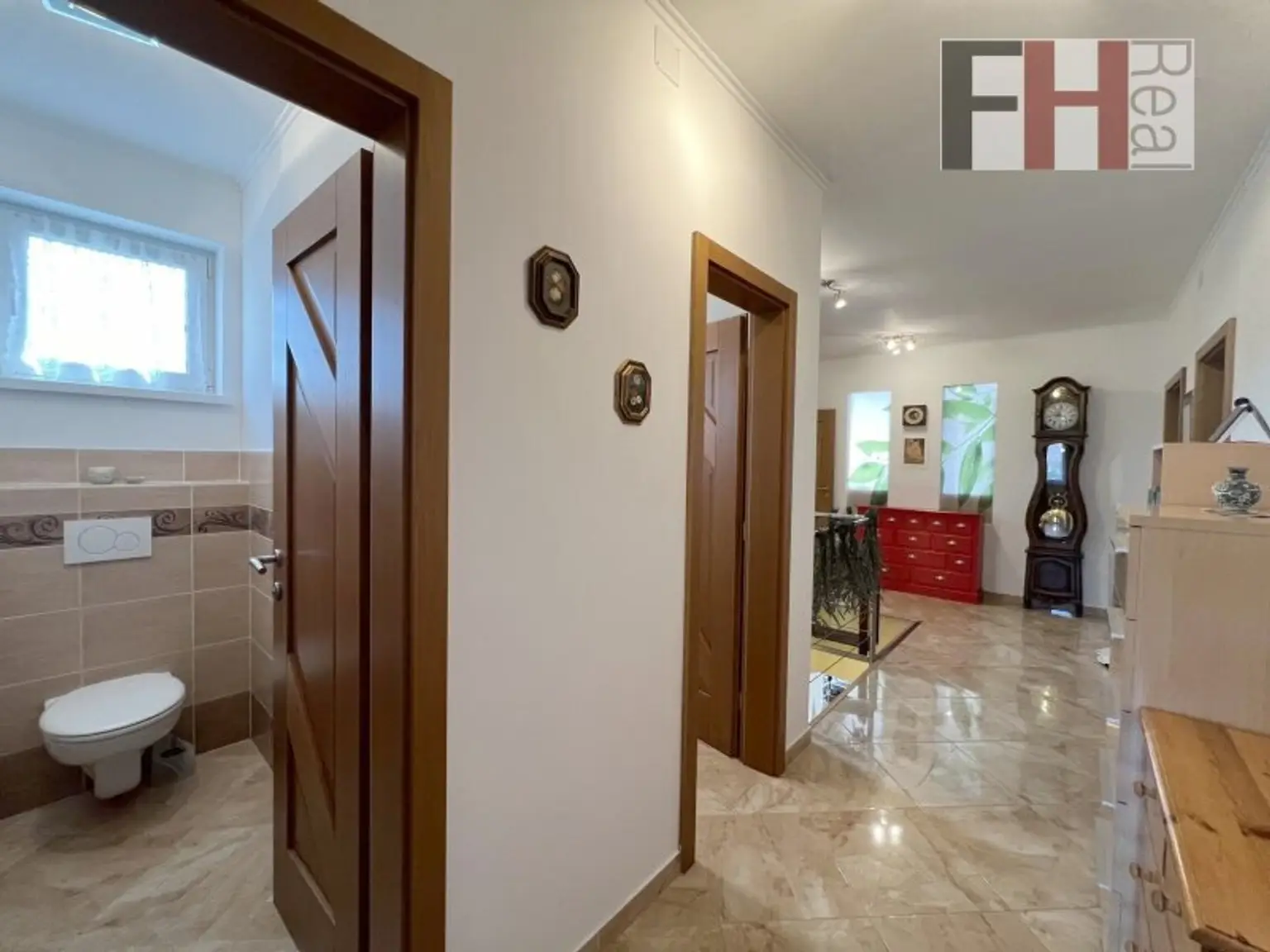 Exklusives Einfamilienhaus mit TOP-Ausstattung in guter Gablitzer Lage!