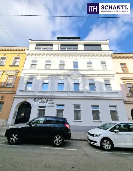 Preisreduktion! Exklusives Familienparadies über den Dächern – Stilvolle 4-Zimmer-Dachgeschosswohnung mit zwei Terrassen + moderner Luftwärmepumpe + Klimaanlage