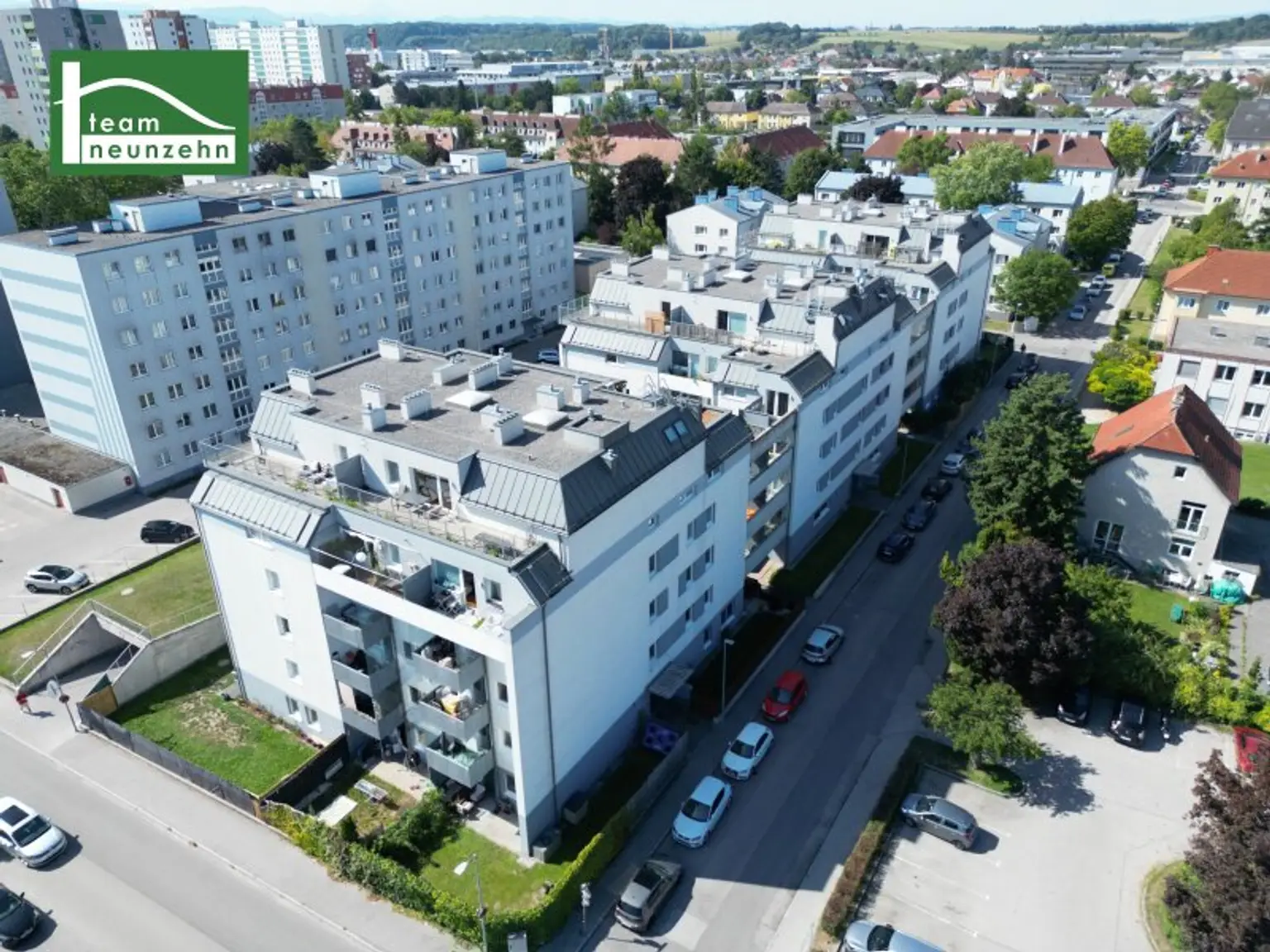 Freundlicher Wohngenuss mit vielen Extras - Tolle Lage und schöne Außenfläche - Nahe Sonnenpark