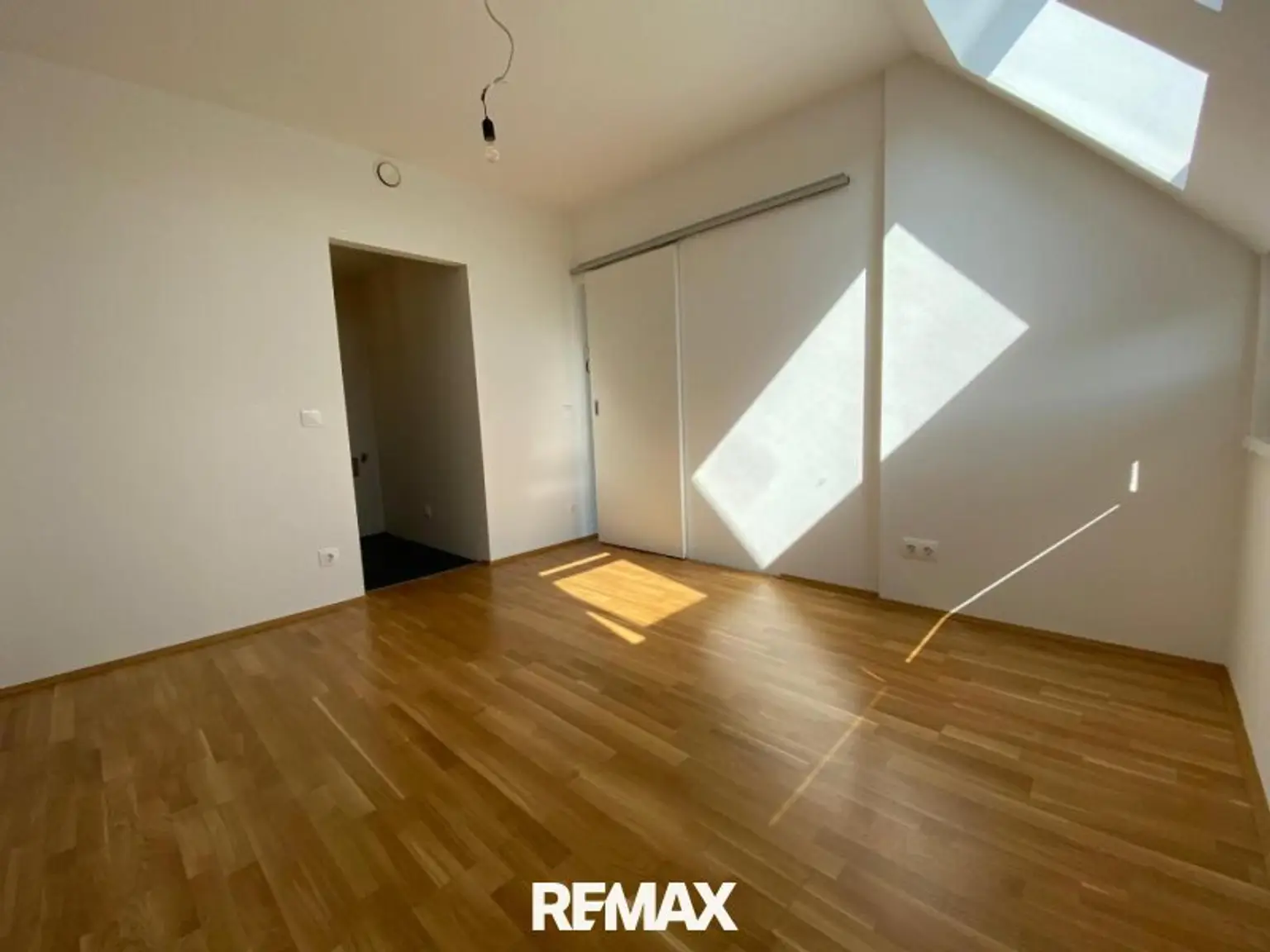 5. Schlafzimmer
